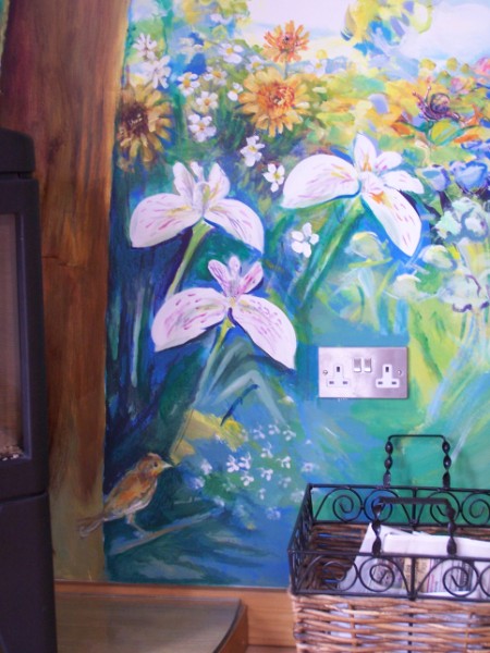 Flower mural detail (450 x 600)